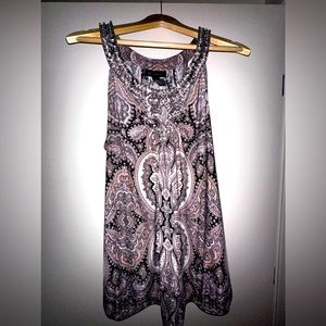 Gorgeous Sleeveless Blouse 💗🖤